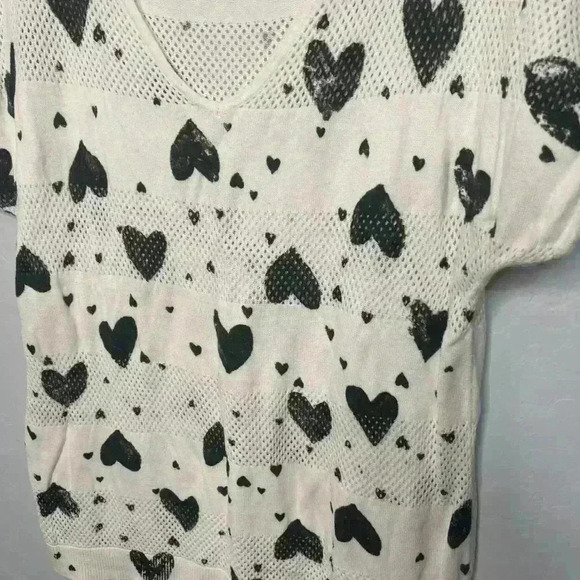 Torrid Black White Heart Print Short Sleeve Sweater Top 1 1X 14/16 - Picture 5 of 6